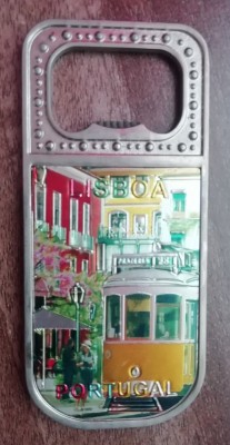 D5 - Magnet frigider - Tematica turism - desfacator bere - Portugalia 2 foto