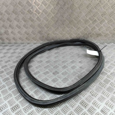 Garnitura ușă dreapta față PORSCHE MACAN DKN 2021 OEM: 95B831721E foto