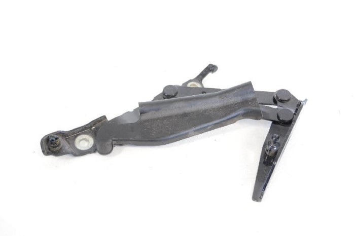 Balama haion dreapta AUDI A5 F53 2016 OEM: 8F0827302 3910796