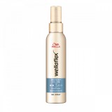 Gel spray cu grad de fixare 3 Instant Volume Wellaflex, 150ml, Wella