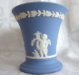 VAZA PORTELAN ENGLEZESC WEDGWOOD JASPERWARE BLUE