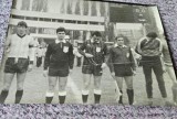 2 fotografii originale din 1988 (30 oct), meci amical Otelul Galati - Nationala RSR, cu Anghelinei si Silviu Lung la centrul terenului, Dragoi, O.Pope