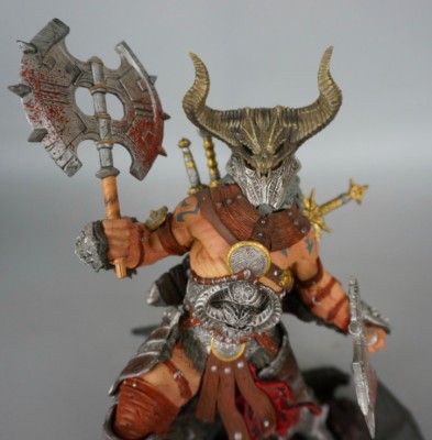 Figurina Barbarian Diablo 3 blizzard 22 cm armor foto