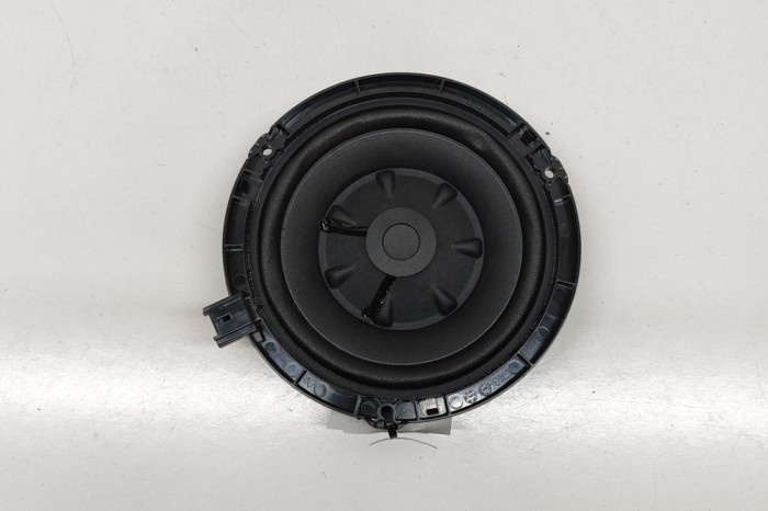 Difuzor ușă st&acirc;nga spate PEUGEOT 5008 II MC, MJ, MR, M4 2023 OEM: 9845519380 | 31991082