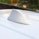 Antena auto activa AM - FM tip &quot;SHARK TAIL&quot; culoare ALB, AVEX
