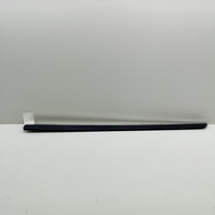 Bandou inferior ușă dreapta față VW PASSAT Variant B8 3G5 2016 OEM: 3G0854940A
