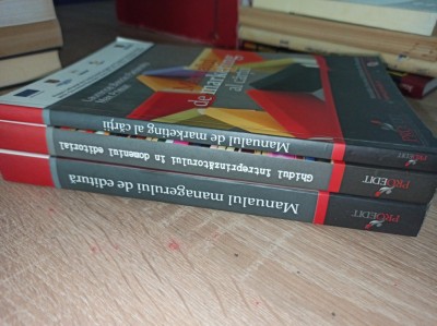 MANUALUL MANAGERULUI DE EDITURA + GHIDUL INTREPRINZATORULUI IN DOMENIUL EDITORIAL + MANUALUL DE MARKETING AL CARTII foto