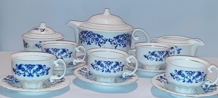 SERVICIU DIN PORTELAN ROMANESC CERO - LUCRU MANUAL