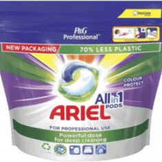 Ariel Detergent rufe capsule color 3 în 1, 45 buc