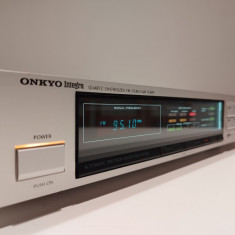 Tuner Audio ONKYO INTEGRA T4250 - QUARTZ SYNTHESIZER FM/AM - JAPAN / IMPECABIL