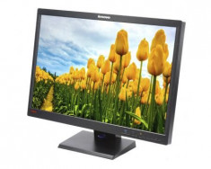 Monitor Refurbished LCD 22&amp;#039; LENOVO L2250P foto