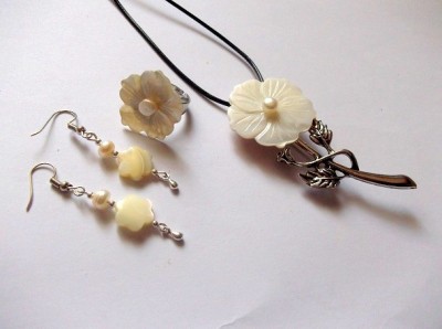 Set cu sidef si perle naturale 46686 foto
