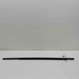 Chedar geam ușă st&acirc;nga spate JAGUAR F-PACE X761 2022 OEM: HK83-25597-AE