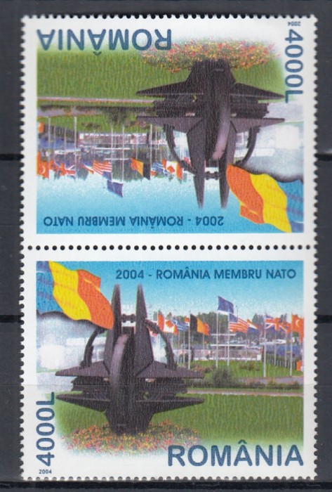 ROMANIA 2004 LP 1633 e ROMANIA MEMBRA NATO SERIE TETE-BECHE MNH