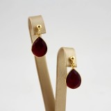 Cumpara ieftin Cercei Argint 925 placat aur cu agat rubiniu fatetat, lacrima 2.6cm - Bijuterie Made in Italy