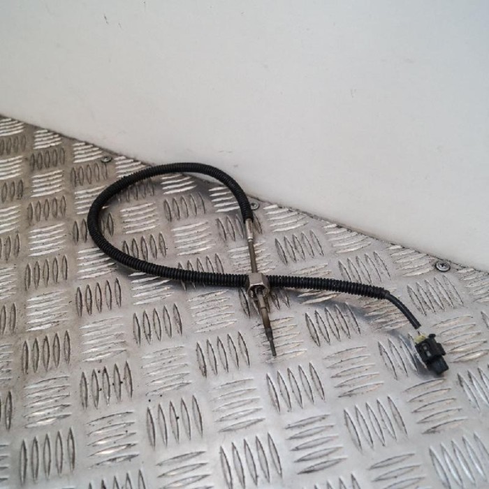 Senzor de temperatură MERCEDES-BENZ C W205 2015 OEM: A0009059705 2507932