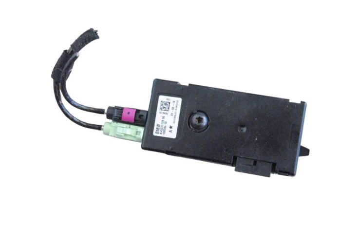 Amplificator de antena BMW 4 Coupe F32, F82 2015 OEM: 9231178 | 25841635