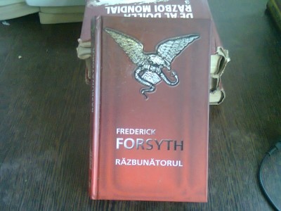 RAZBUNATORUL - FREDERICK FORSYTH foto