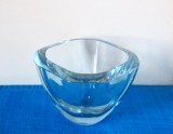 Art Deco: Vaza cristal aqua-blue fasetata, semnata Strombergshyttan, Sweden