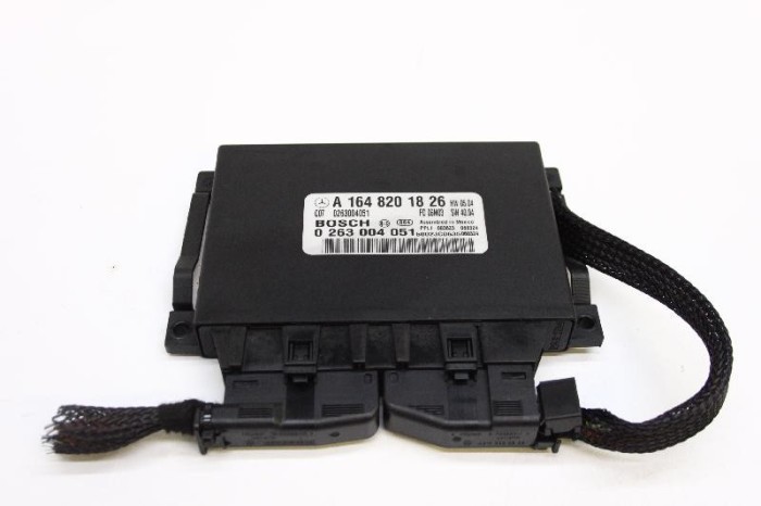Unitate de control senzor de parcare PDC MERCEDES-BENZ R W251, V251 2007 OEM: A1648201826 2647176
