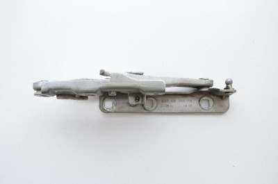 Balama capota dreapta față MERCEDES-BENZ E W211 2004 OEM: A2118800228 1862624 foto