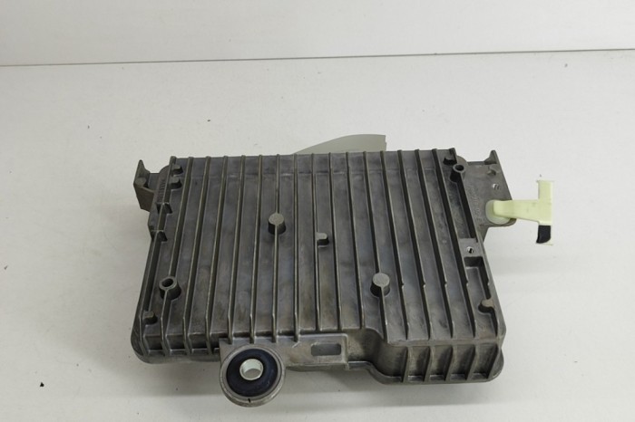 Modul de confort TESLA MODEL Y 2023 OEM: 1497319-00-E 26302166