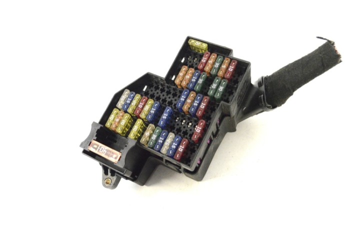 Panou de siguranțe PORSCHE CAYENNE 9PA 2005 OEM: 7L0941824B,7L0941828B 14447776