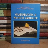 MIHAI DECUN - VULNERABILITATEA SI PROTECTIA ANIMALELOR , TIMISOARA , 2001 , DEDICATIE / AUTOGRAF *