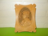 Ludwig van Beethoven - SCULPTURA in LEMN , basorelief , semnat de artist