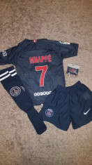 SET ECHIPAMENT COPII MBAPPE PSG SEOZN 2018-2019 4-15ANI+JAMBIERE+MANSETA CADOU foto