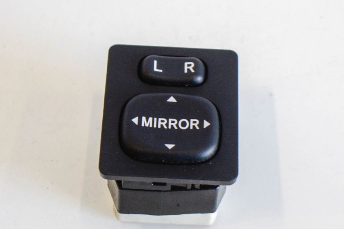 Comutator TOYOTA PRIUS _W3_ 2012 OEM: 769746C,183574 11076735