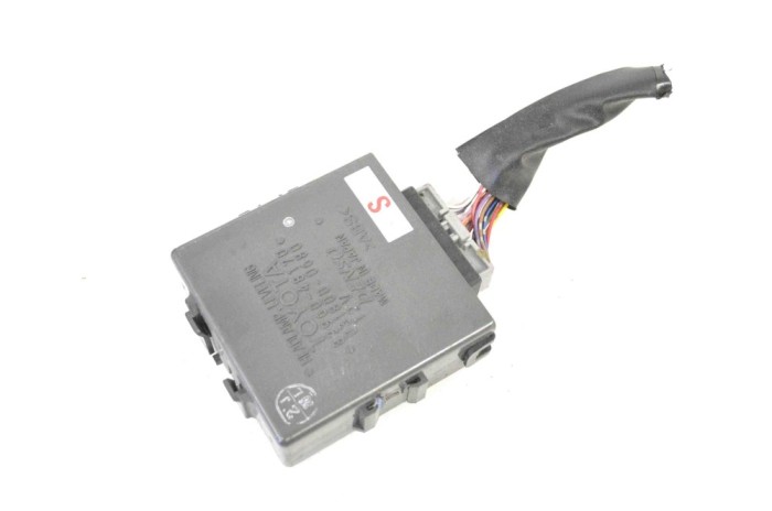 Modul de control far LEXUS RX _U3_ 2007 OEM: 89960-48170,031800-0680 11797645