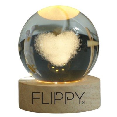 Lampa led decorativa, flippy, bila de cristal cu diametru 6cm, model inima 3d, alimentare usb, suport din lemn, lumina alb cald foto
