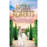 Egy h&aacute;zban az ellens&eacute;ggel - Nora Roberts