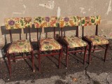 Set 4 Scaune romanesti vechi, tapitate. Scaunt vechi de lemn. PREDARE PLOIESTI!