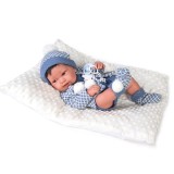 Papusa Baiat Bebe Realist Pipo Cu Salteluta Pufoasa, Corp Anatomic Corect, Alb-Albastru, Antonio Juan