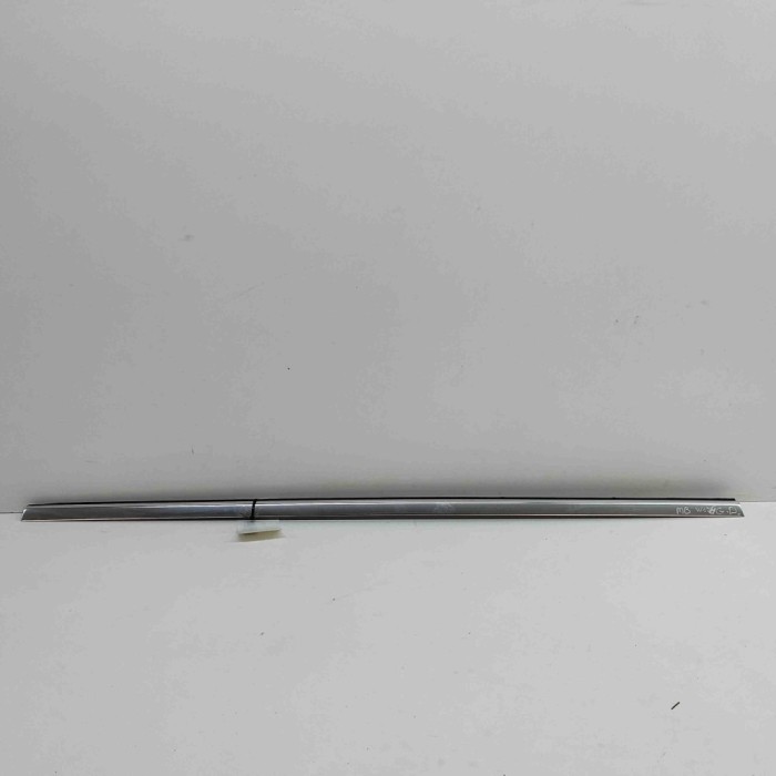 Chedar geam ușă dreapta spate MERCEDES-BENZ A W176 2016 OEM: A1567350182