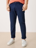 Cumpara ieftin Pantaloni chino bărbați, Austin, din amestec de bumbac cu elastan, Bleumarin, W29 L30