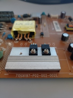 715g6197-p02-002-002e foto