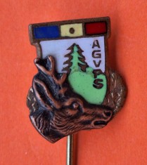 AGVPS - Caprior - insigna pescuit &amp; Vanatoare, anii 1970
