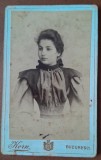 Fotografie tip CDV, tanara, sfarsit de secol XIX