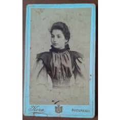 Fotografie tip CDV, tanara, sfarsit de secol XIX