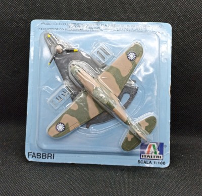 Macheta avion P-40 B - Italeri 1/100 foto