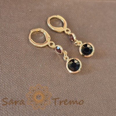 Cercei lungi 3 cm cu un cristal zirconia mov si unul negru foto