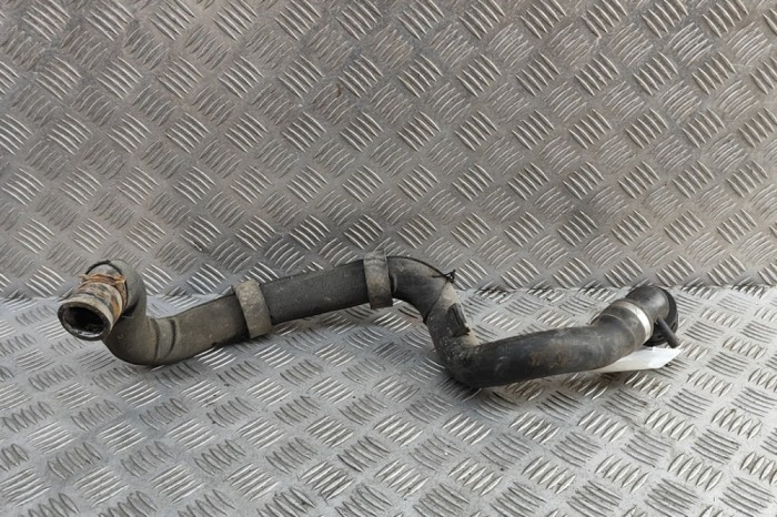 Furtun de lichid de răcire AUDI Q7 4L 2014 OEM: 7L8121101B 30973714