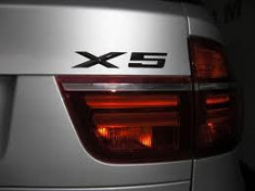 Emblema BMW X5 neagra emblema portbagaj foto