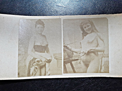 2 fotografii vechi, cca 1900, cu tema erotica, lipite pe carton foto