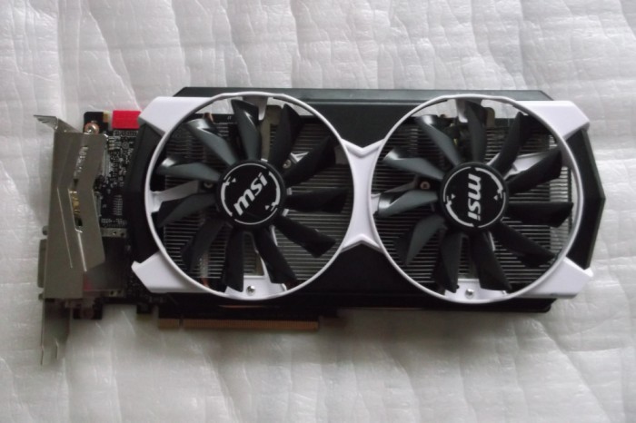 Placa video MSI GTX 960 2gb ddr5/256bits Armor X