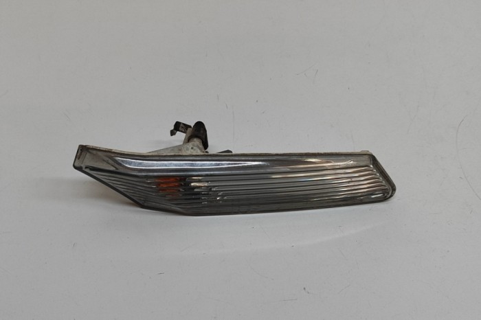 Semnalizare aripa dreapta față PORSCHE CAYMAN 987 2006 OEM: 99763103401,99763103802,98763103401,98763103802 | 31560511