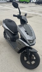 &Icirc;nchiriez / V&acirc;nd scutere și moto (detalii &icirc;n descriere)